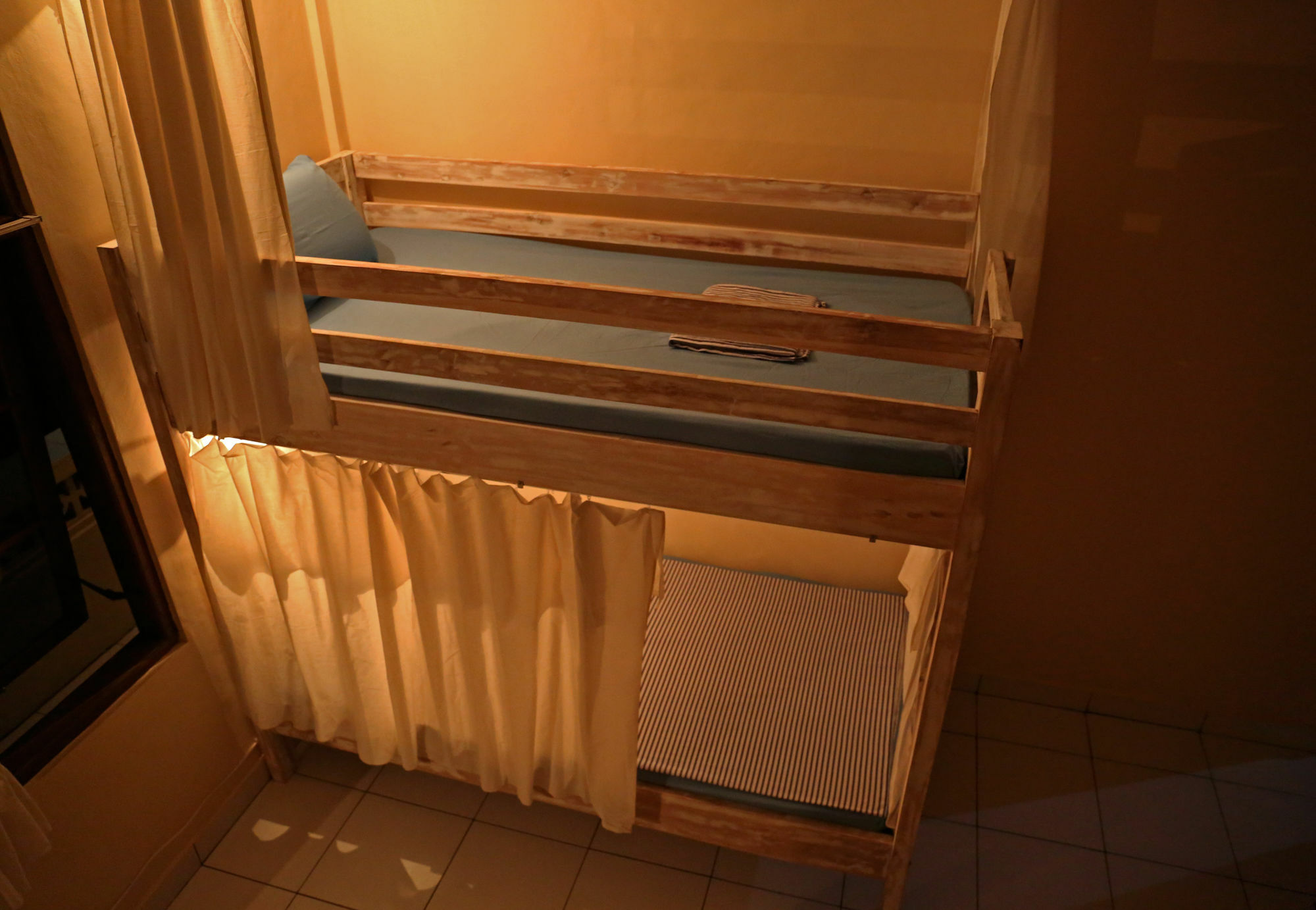 Hotel Surfers House Kuta Lombok Esterno foto