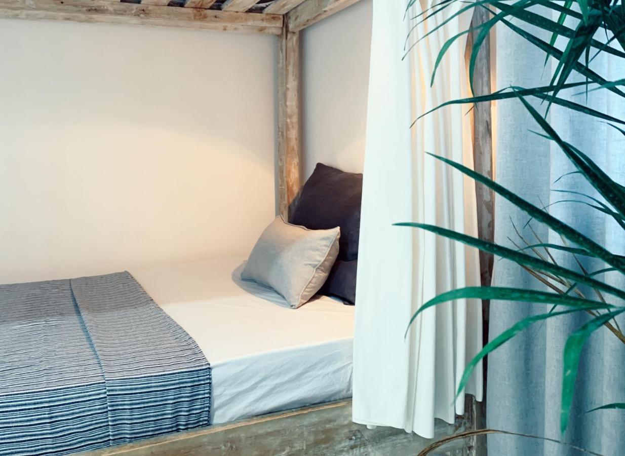 Hotel Surfers House Kuta Lombok Esterno foto